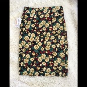 NWT LuLaRoe Cassie skirt